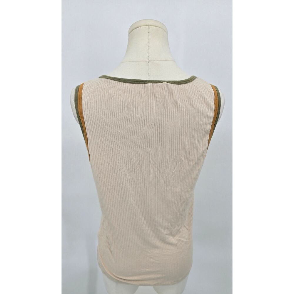 Hem & Thread Button Front Ribbed Tank - Size Large - image 3
